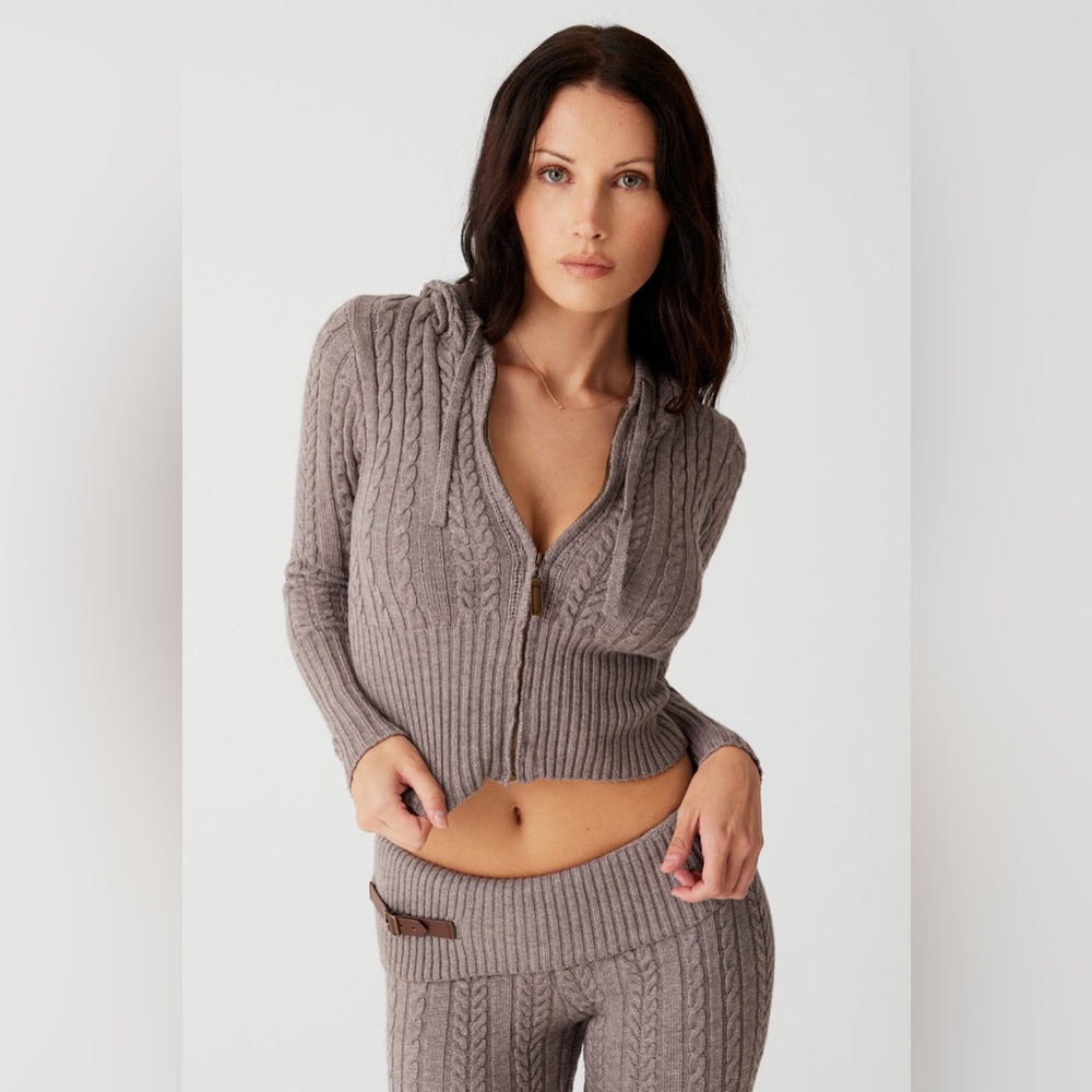 Frankie’s Bikinis Aimee Cable Cloud Knit Hoodie size S